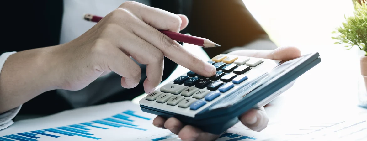 Kalkulator w&nbsp;dłoni